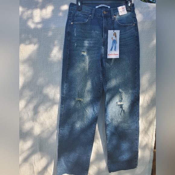 Celebrity Pink Jeans Blue Denim Womens Juniors Size 5/27 High Rise Relaxed NEW - Picture 1 of 7